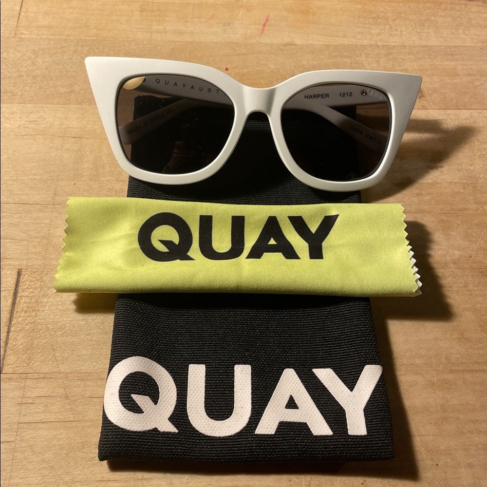 Quay Sunglasses Harper ! - Picture 2 of 5